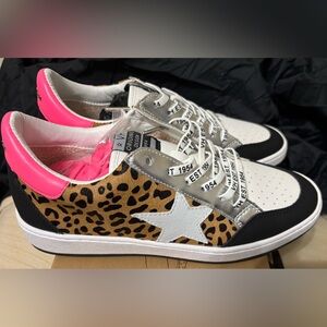 Vintage Havana Sneakers Size 11 Cheetah, Silver, and Hot Pink brand new with box